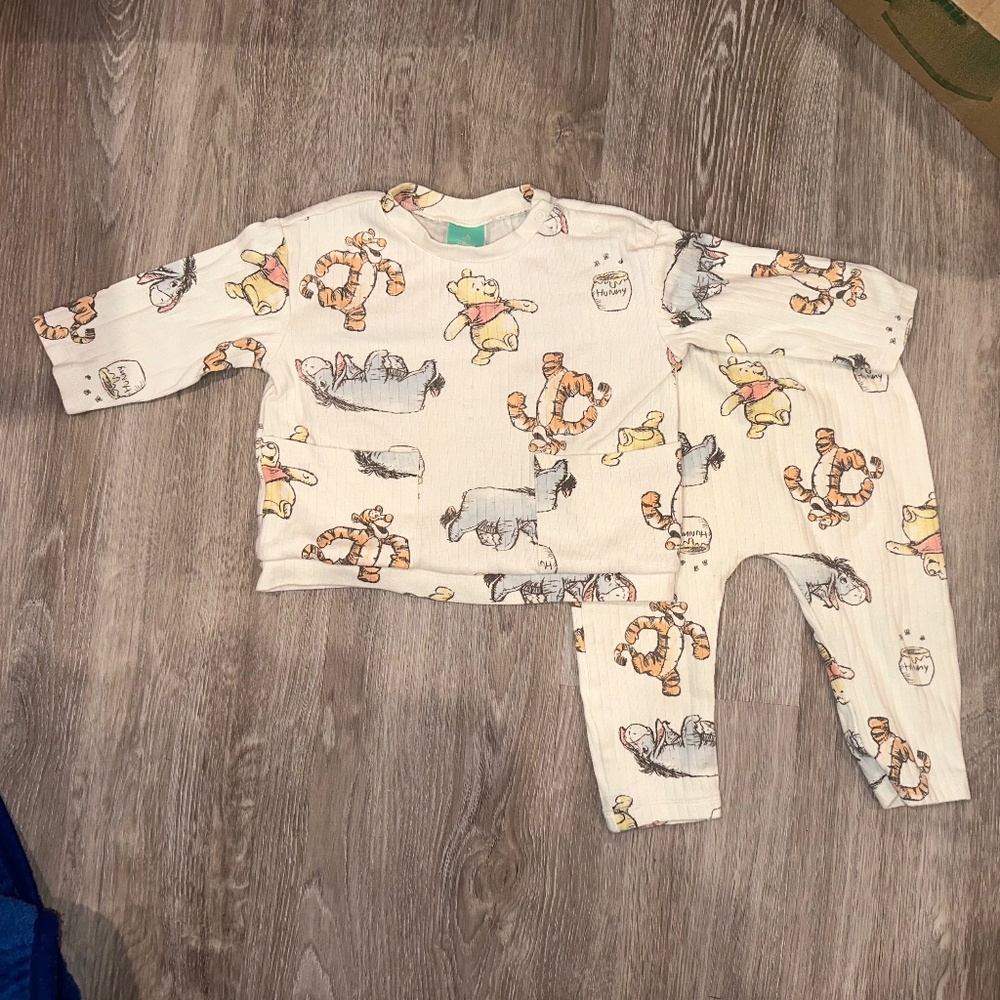 Disney Winnie the Pooh Toddler Neutral Set 18 months